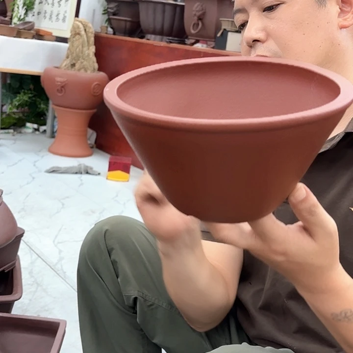 紫砂花盆紫砂的颜色很好看呀