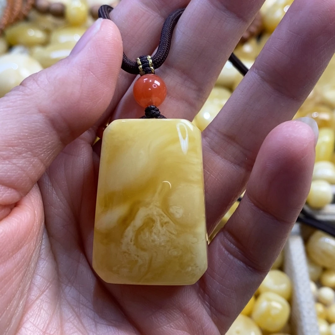 景***嵛琥珀未镶嵌裸石原矿蜜蜡