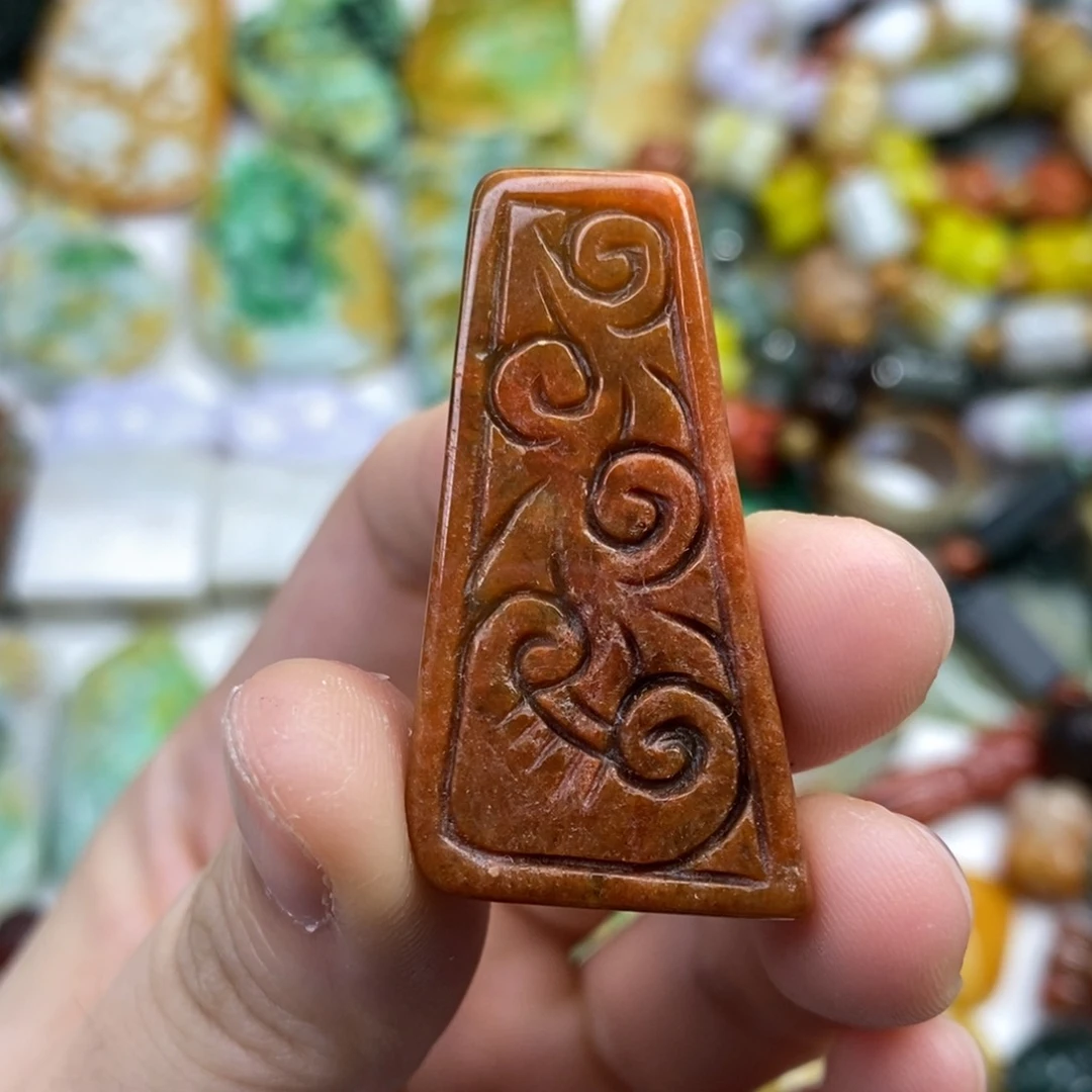 翡翠未镶嵌颈饰吊坠
