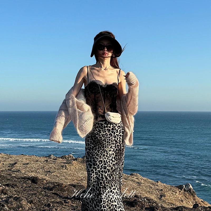 【7月第一期】你的呵呵 法式车骨蕾丝性感微透鱼骨修身吊带上衣