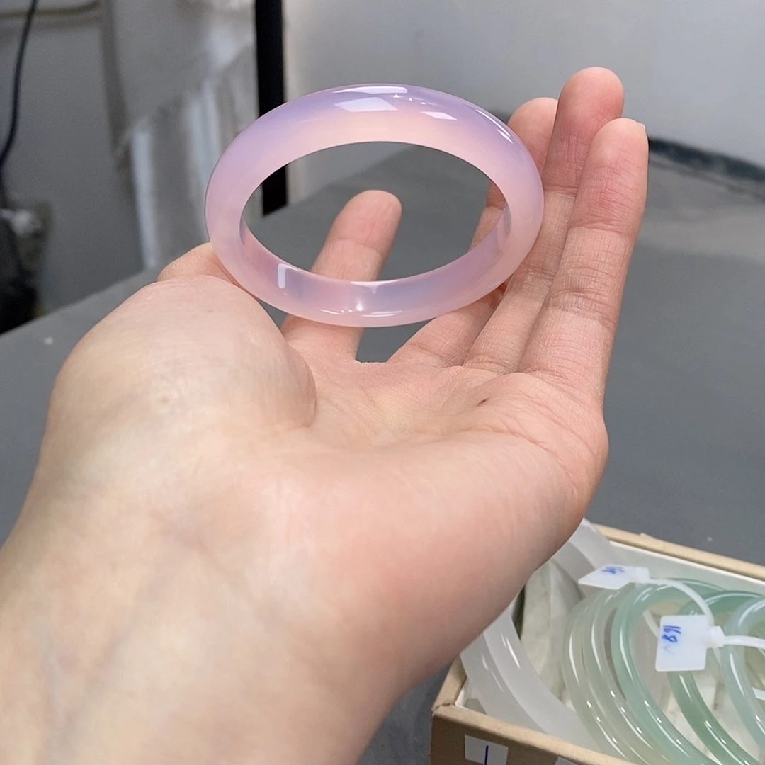 玛瑙/玉髓手镯未镶嵌拒****?