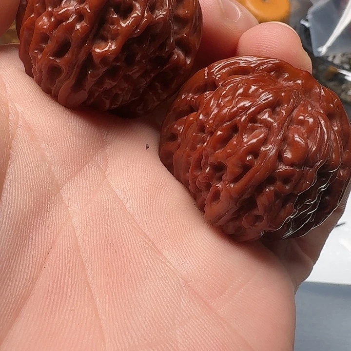 毒***文玩核桃吊坠楼子112