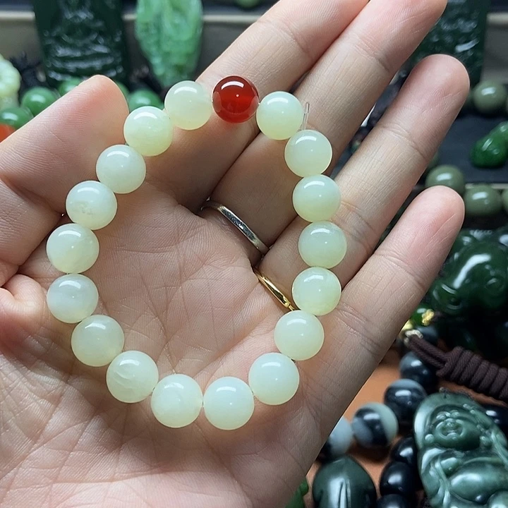 和田玉（糖玉）未镶嵌颈饰