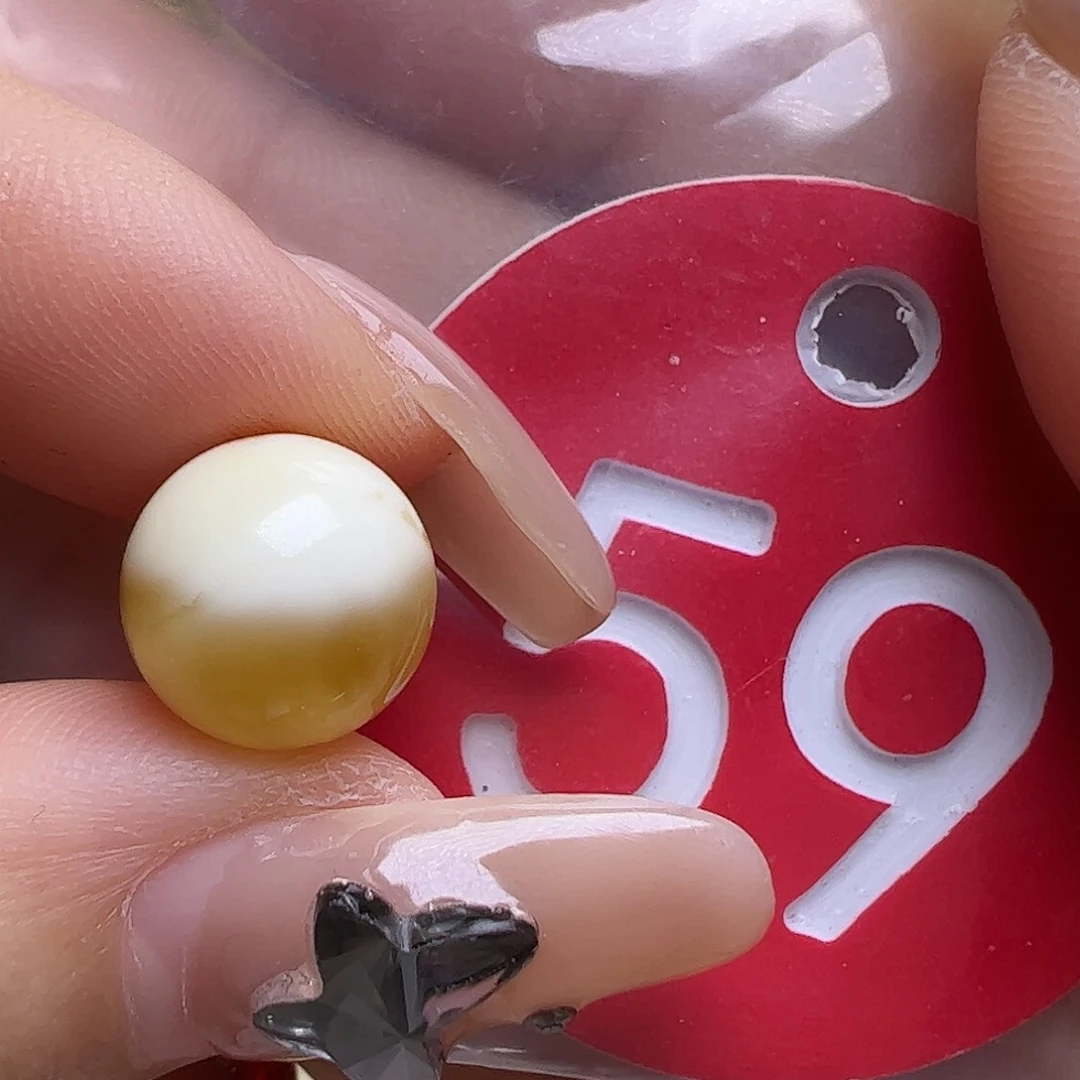 蜜蜡未镶嵌珠宝奇石微瑕10mm金漆白圆珠