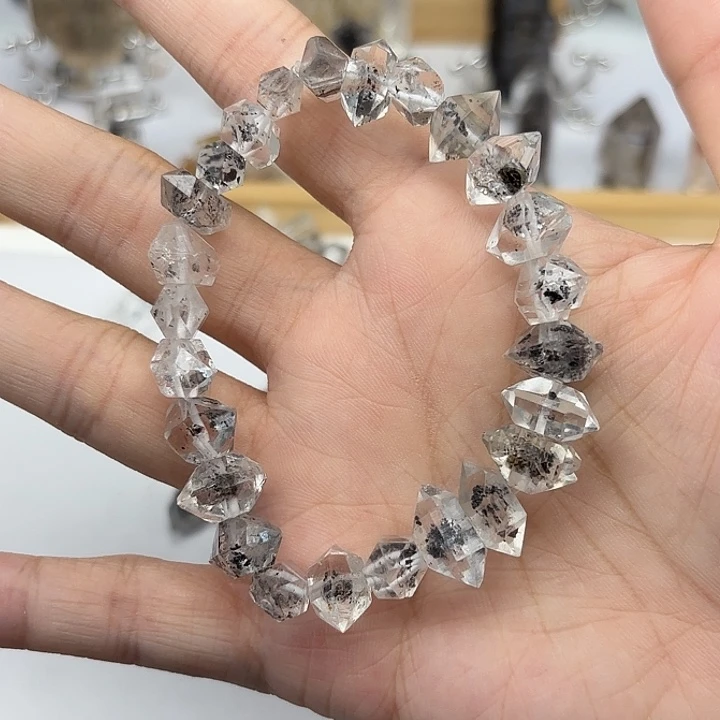 水晶手串未镶嵌闪灵钻手串