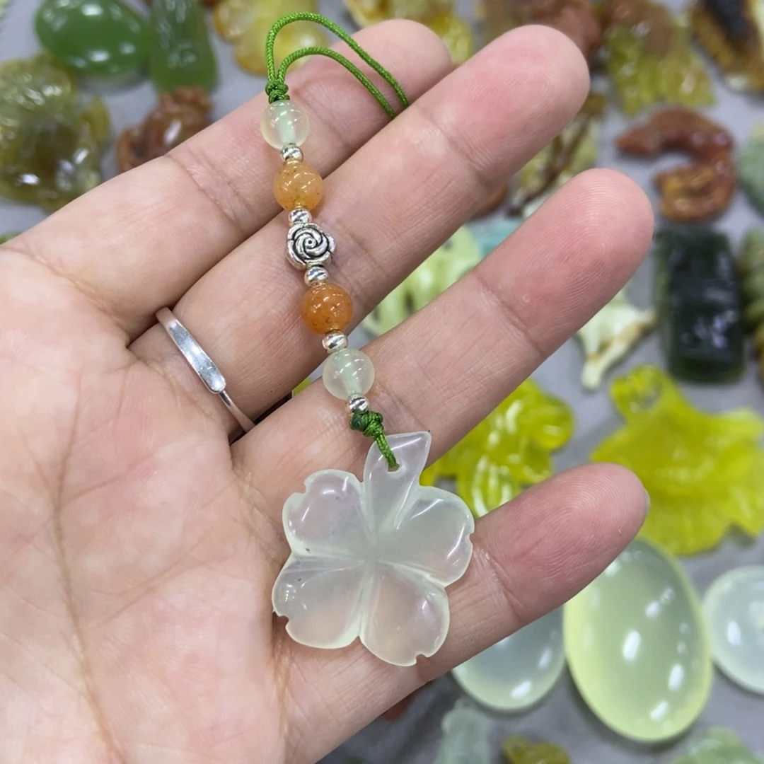 未镶嵌蛇纹石玉挂件