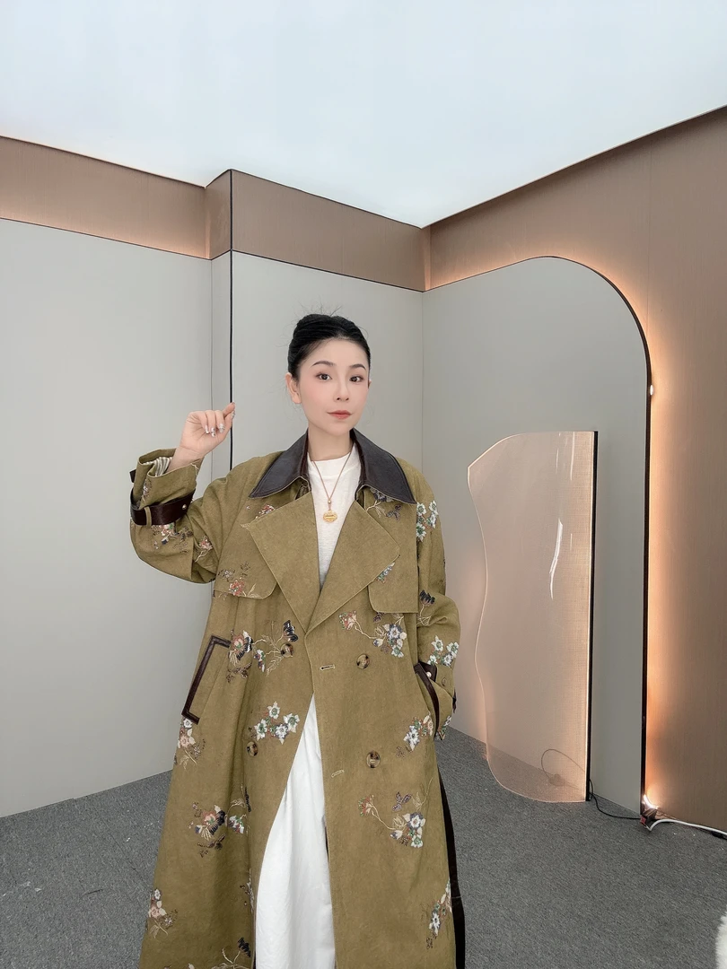 【米小元】25年刺绣重工绵羊皮时尚小风衣2518长款气质休闲春季网红