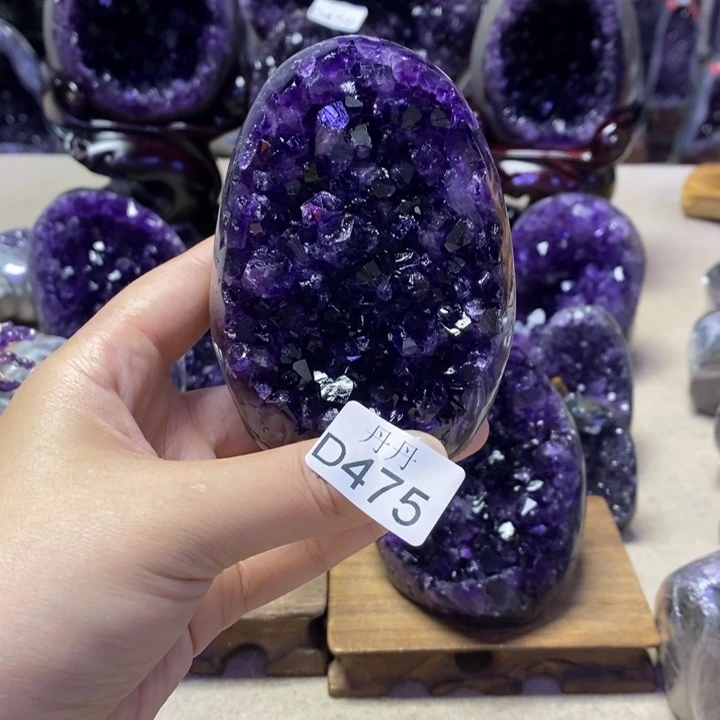 未镶嵌水晶大型摆件（非配饰）