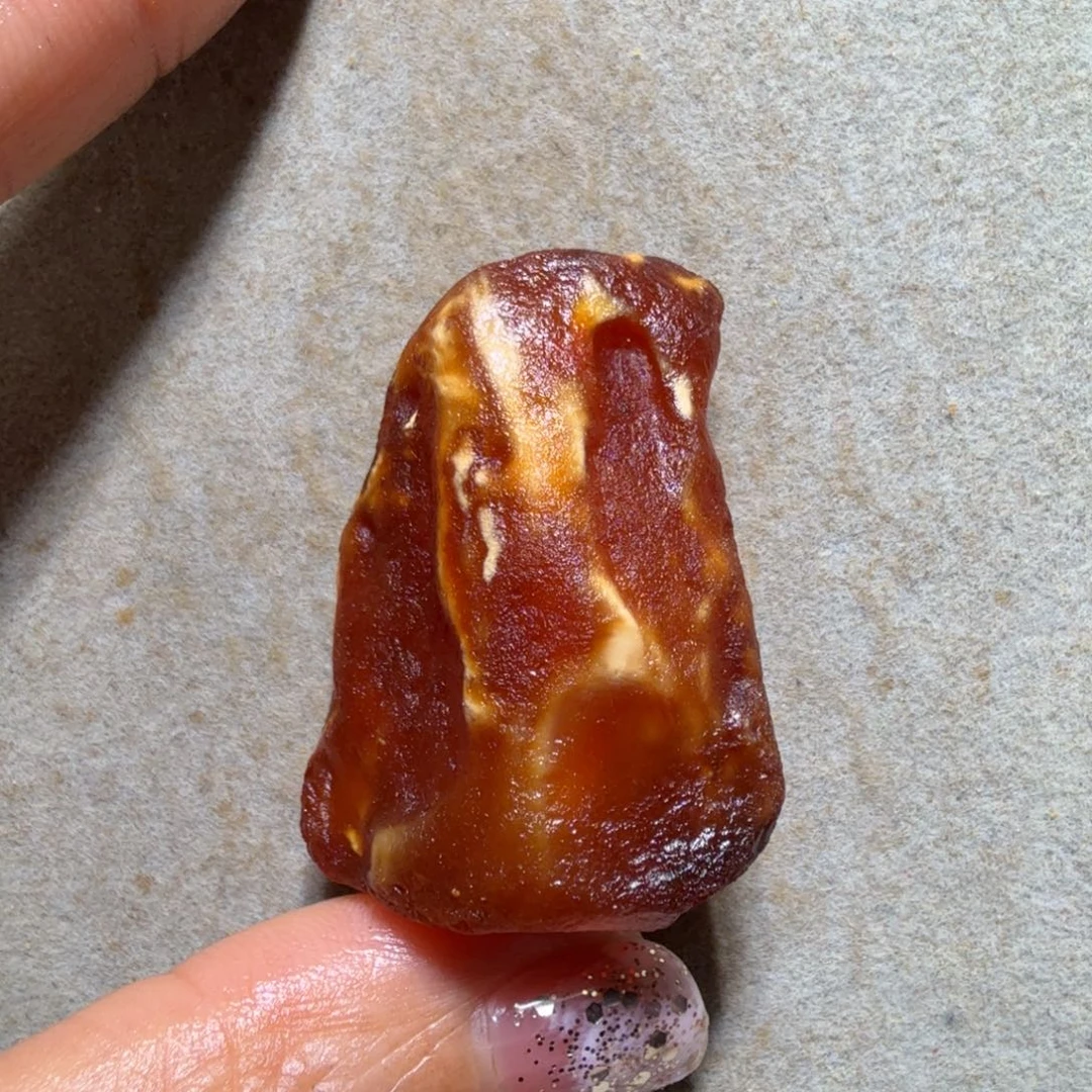 郭****定制琥珀未镶嵌专拍