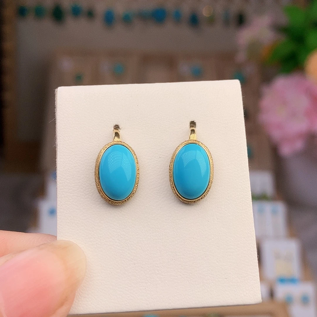 18K金镶嵌绿松石耳饰