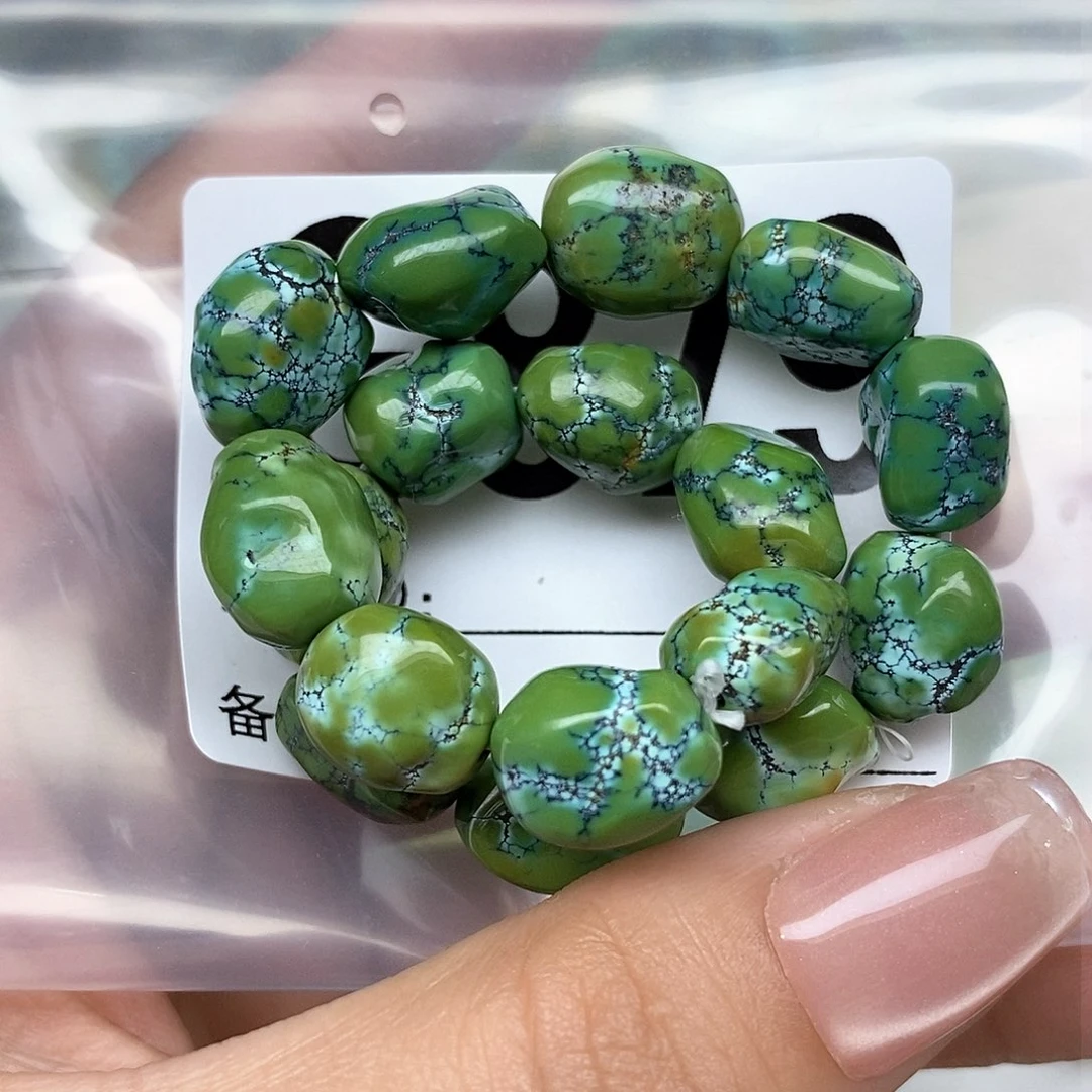 绿松石配饰未镶嵌