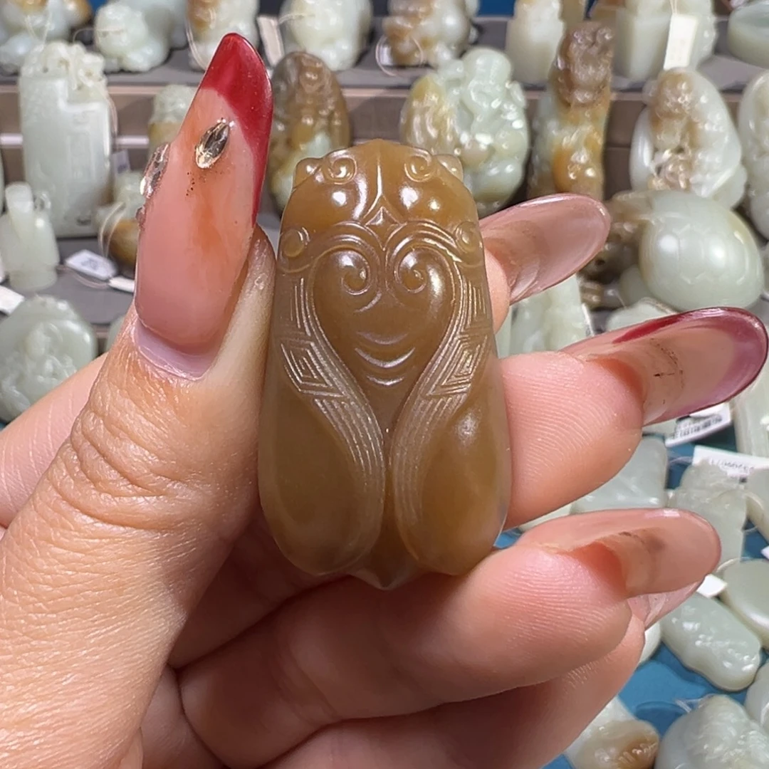 和田玉（糖玉）未镶嵌颈饰