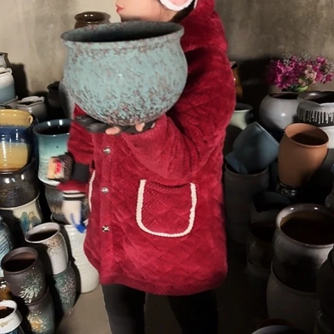 口25高18一个盆子。