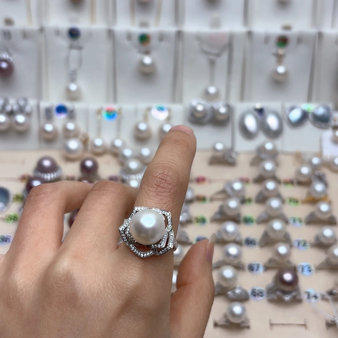 淡水珍珠颈饰银S925镶嵌爱**价