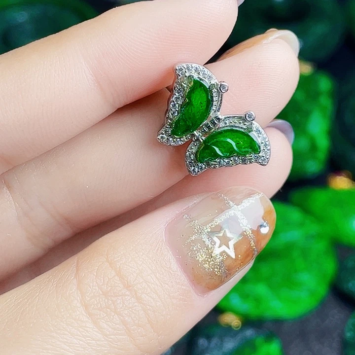 翡翠银S925镶嵌颈饰多样性