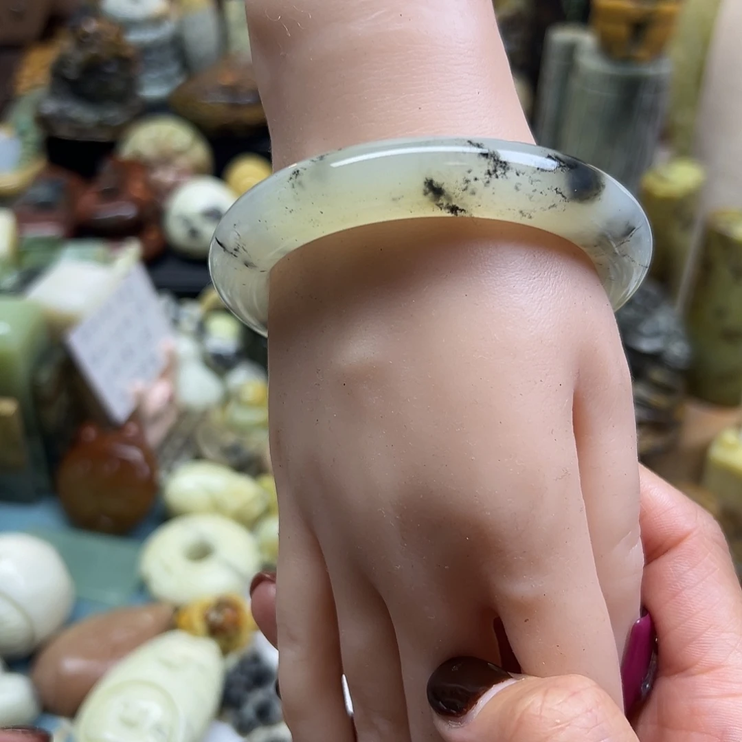 岫玉未镶嵌颈饰岫玉58口水墨