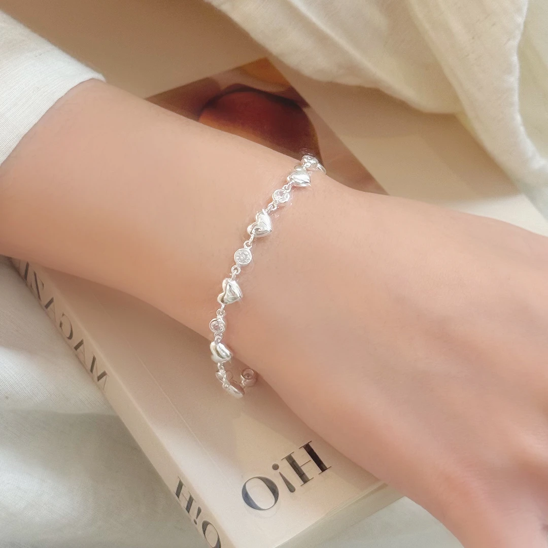 925银手链 轻奢高级感桃心ins风爱心锆石女时尚设计送女朋友礼物