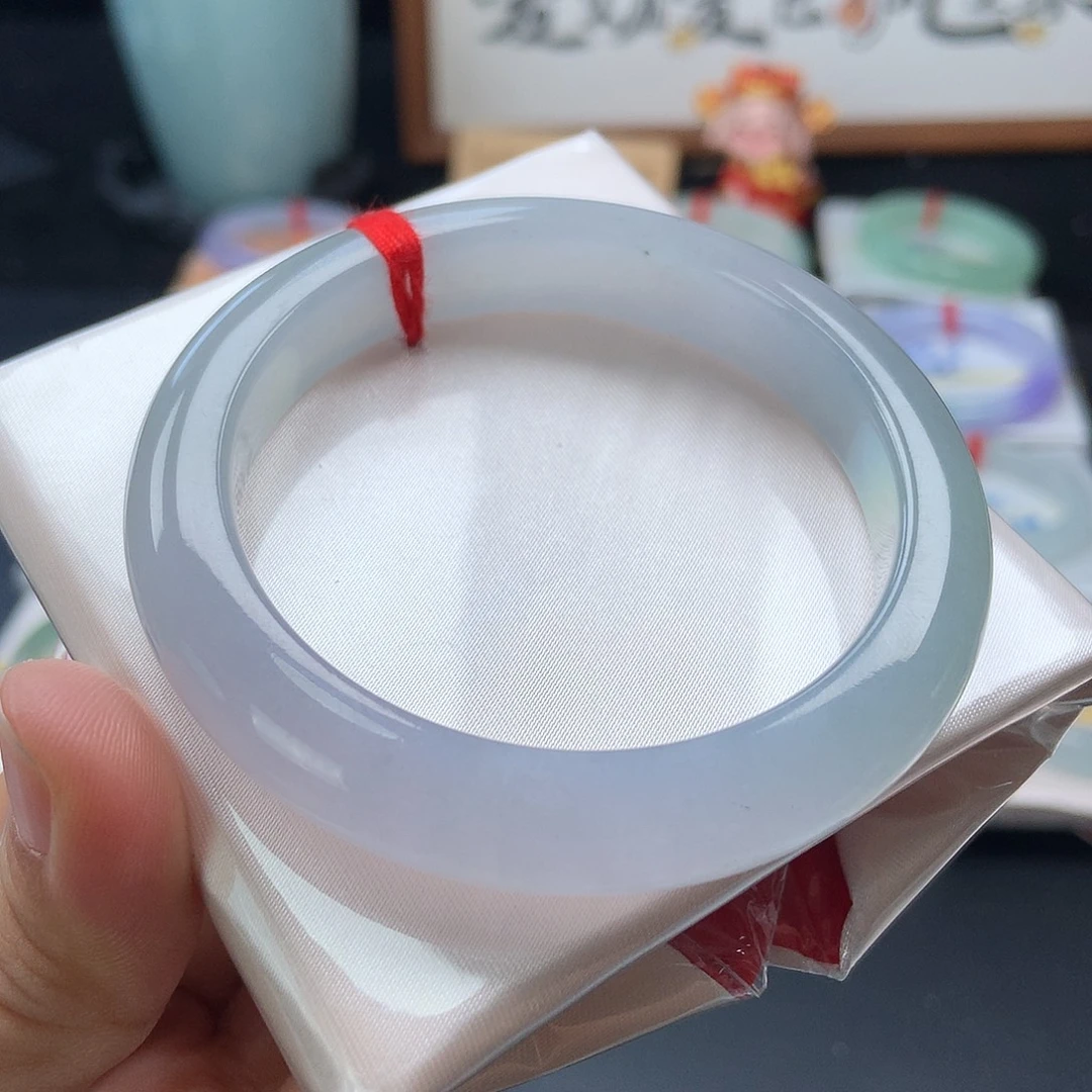 翡翠未镶嵌手镯42号