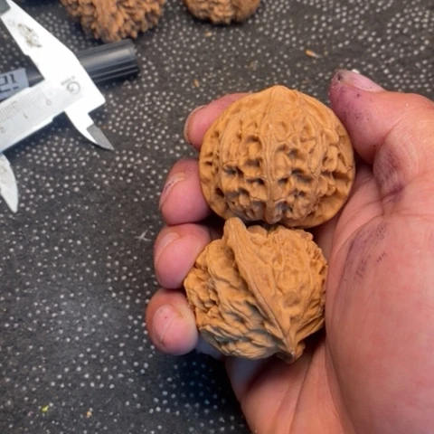 文玩核桃把件宫灯30