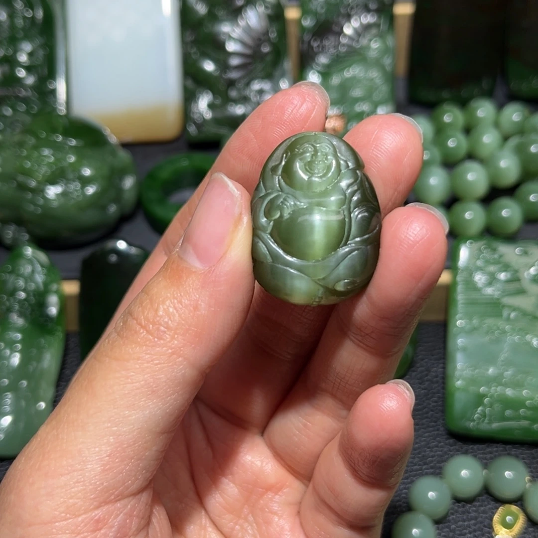 s***n和田玉未镶嵌颈饰