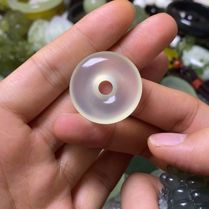 岫玉岫玉颈饰未镶嵌京****哥