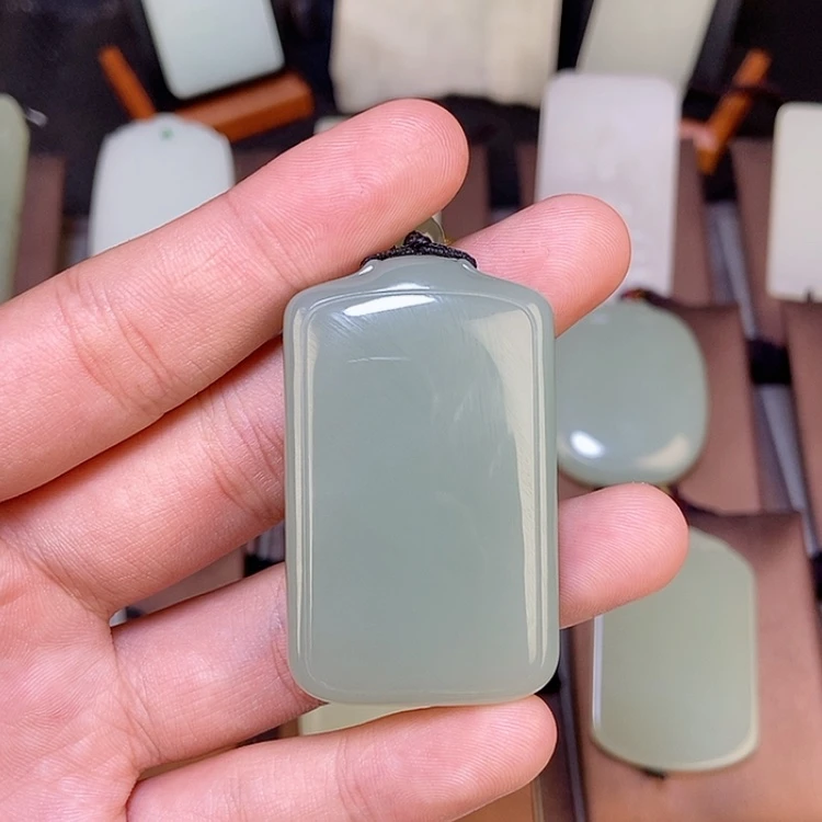 【闪购商品】颈饰未镶嵌和田玉