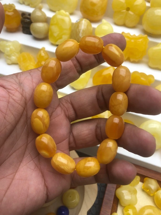 鸡油黄蜜蜡枣珠手链百搭