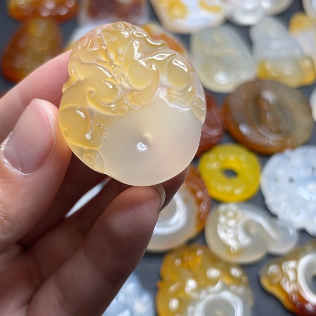 玛瑙/玉髓未镶嵌颈饰