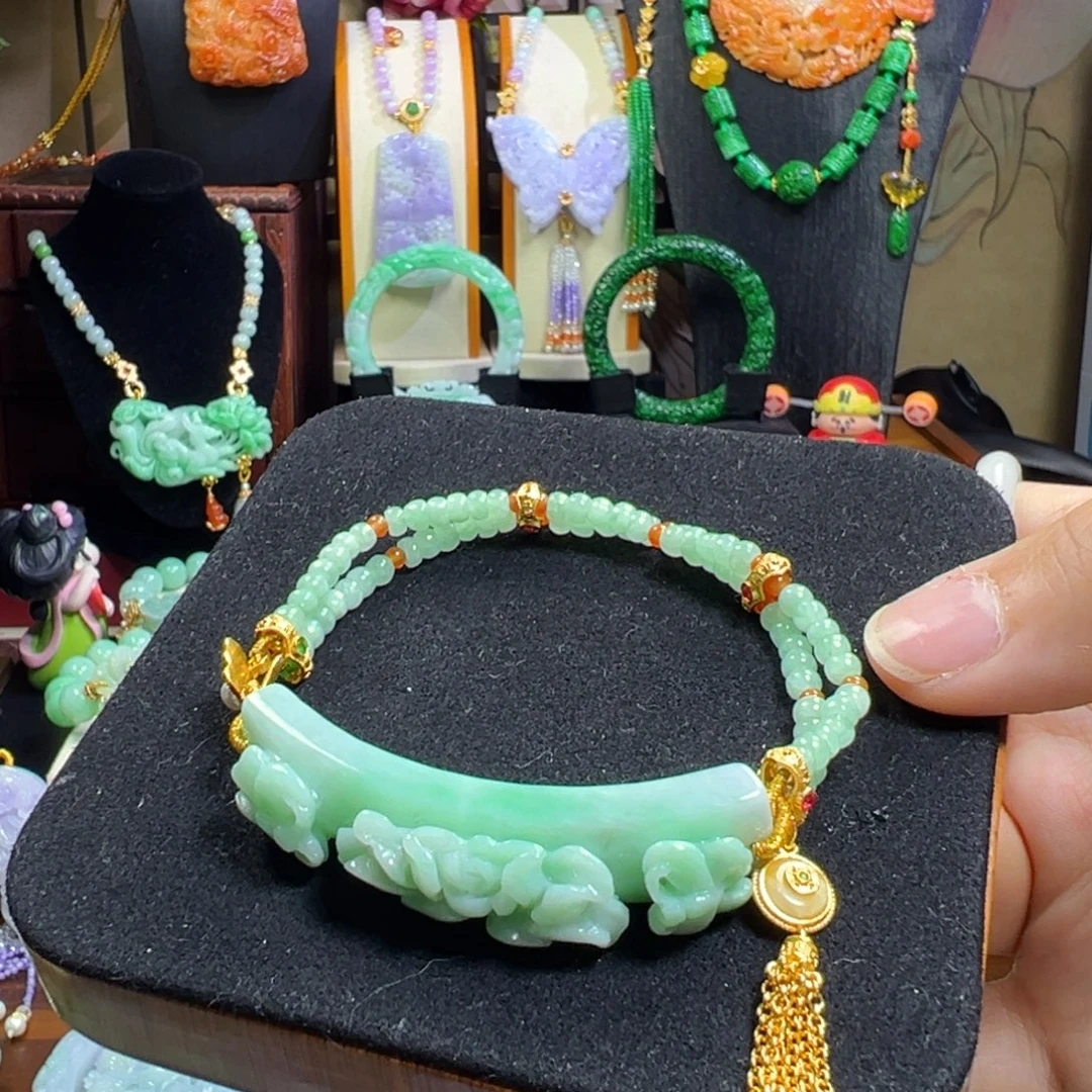 翡翠未镶嵌毛衣链手牌设计