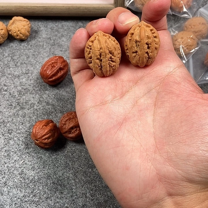 文玩核桃吊坠粗筋八楞