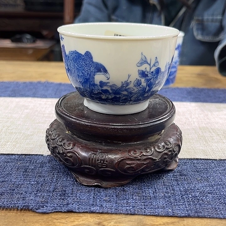 杯子瓷青花孤芳自赏杯