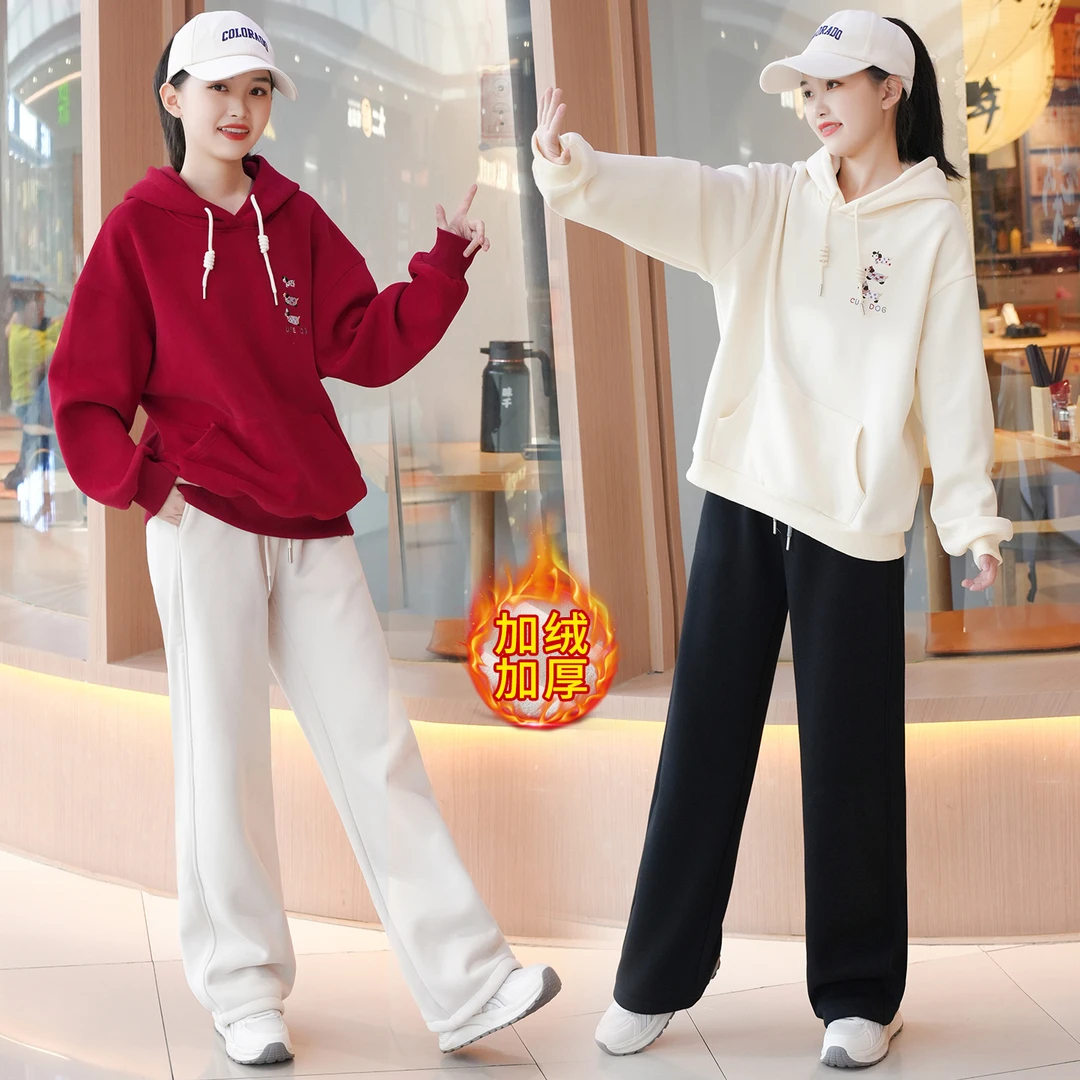 女童加绒双旦喜庆冬装2025青少年学生女孩连帽卫衣长裤新年穿搭