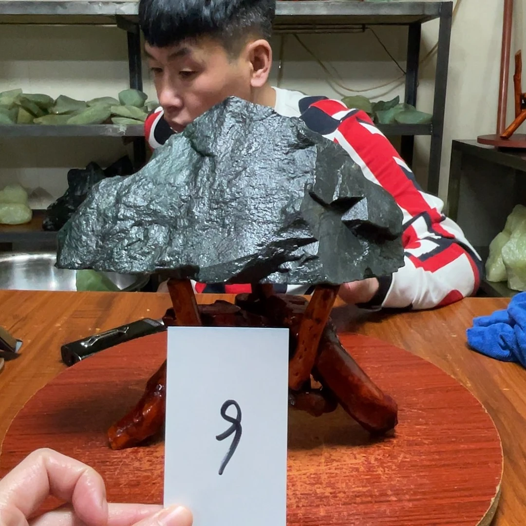 蛇纹石玉未镶嵌原石9