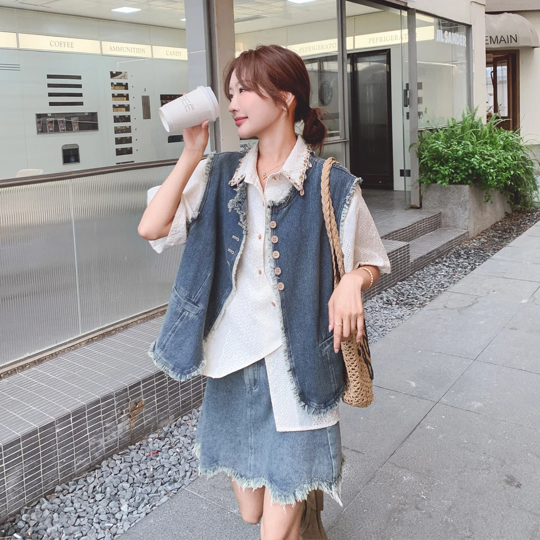 蓝色炸街时尚牛仔套装裙女夏季2025新款做旧马甲半身裙衬衫三件套