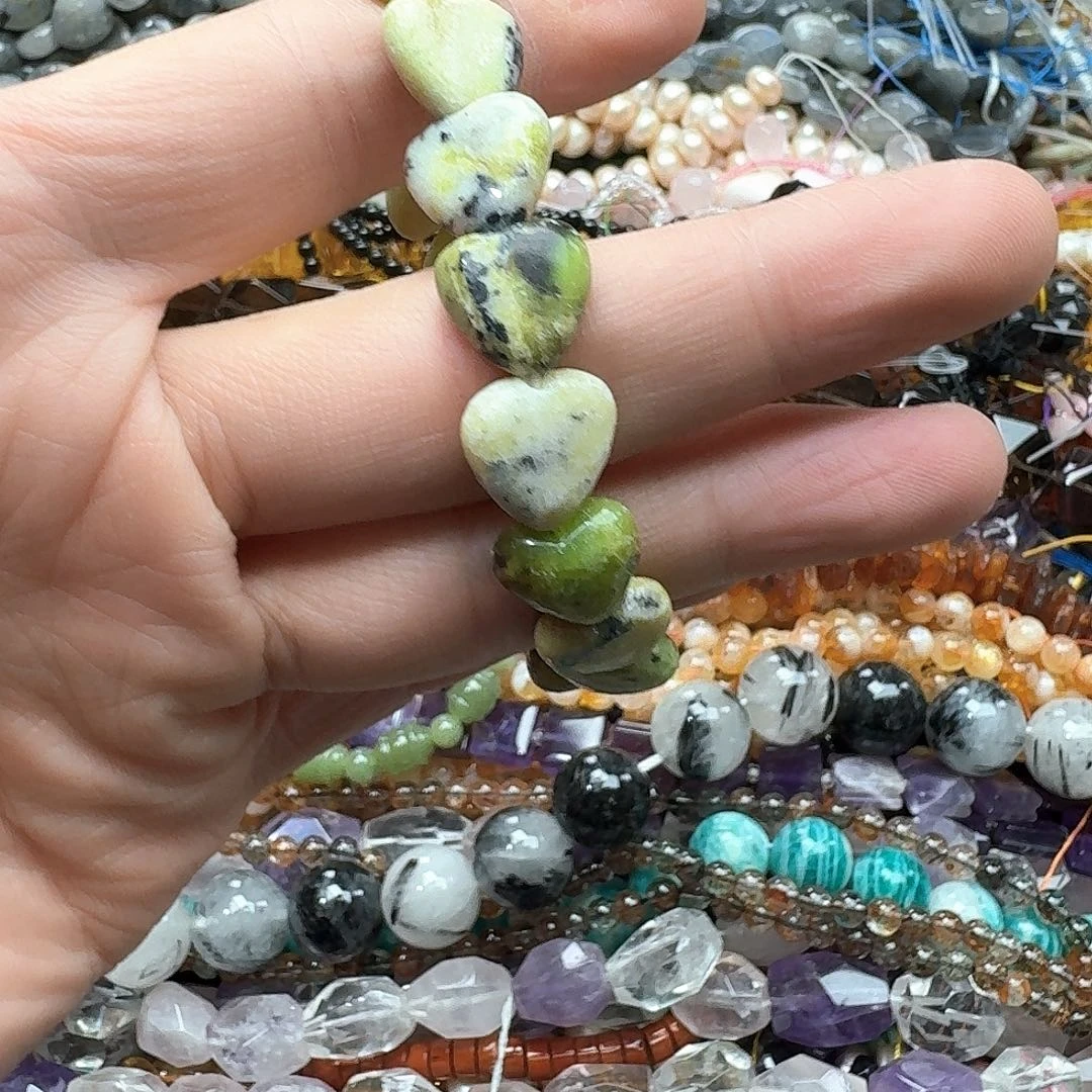 玛瑙/玉髓未镶嵌珠宝半成品一条13mm磷铝矿手串