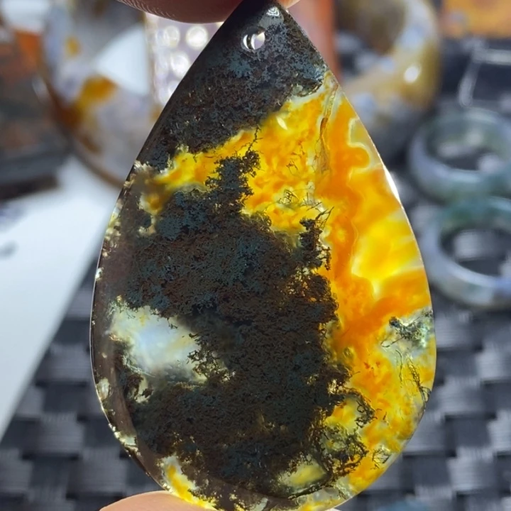 玛瑙/玉髓颈饰未镶嵌