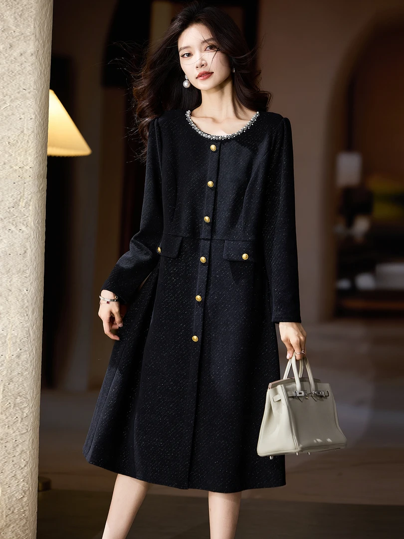 气质小香风钉珠亮丝连衣裙女秋季2025年新款高级裙子大码欧货女装