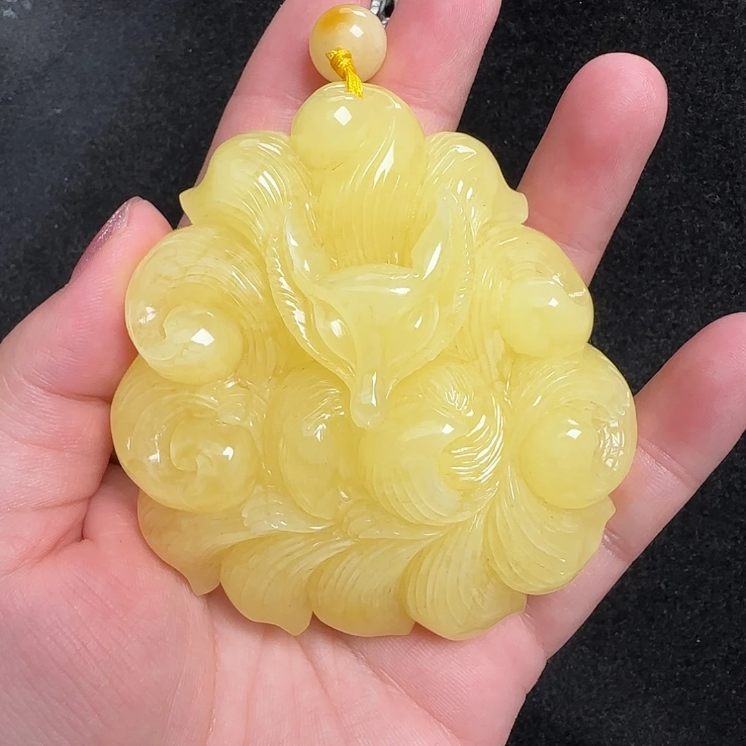 蜜蜡未镶嵌珠宝奇石