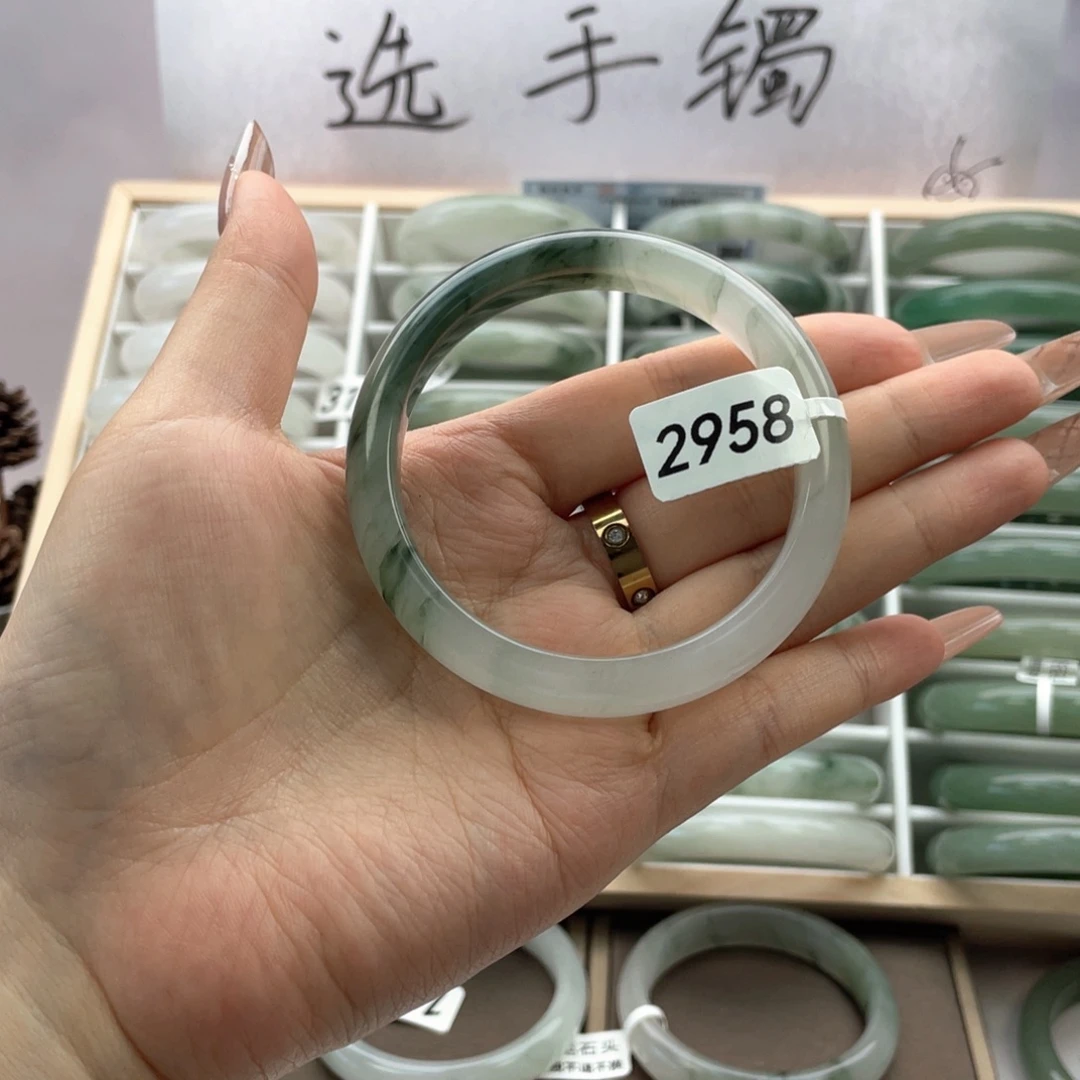 未镶嵌手镯石英质玉瑕2958
