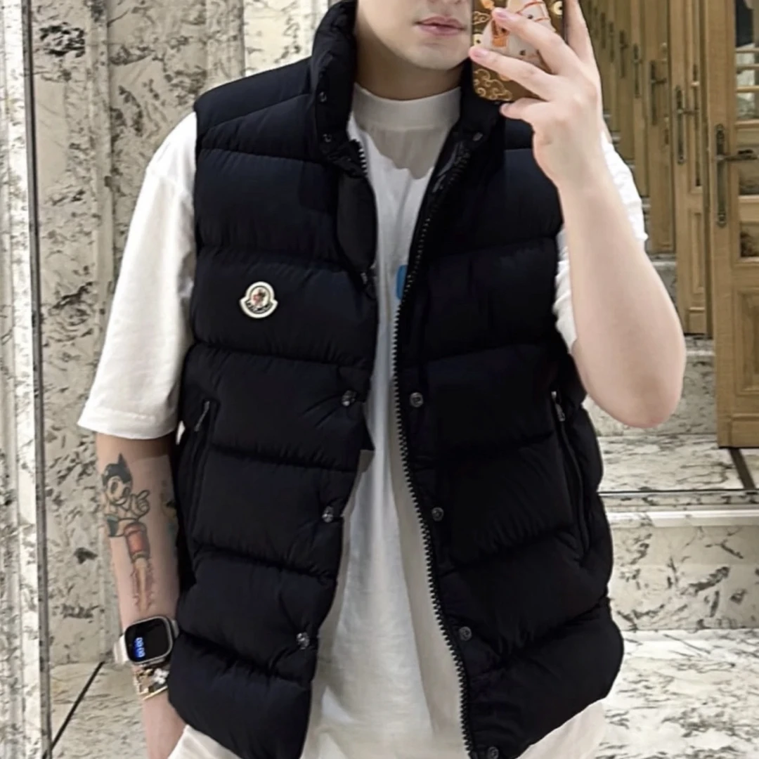 未使用 MONCLER 盟可睐 新款哑光Tibb轻盈舒适保暖 黑色羽绒马甲