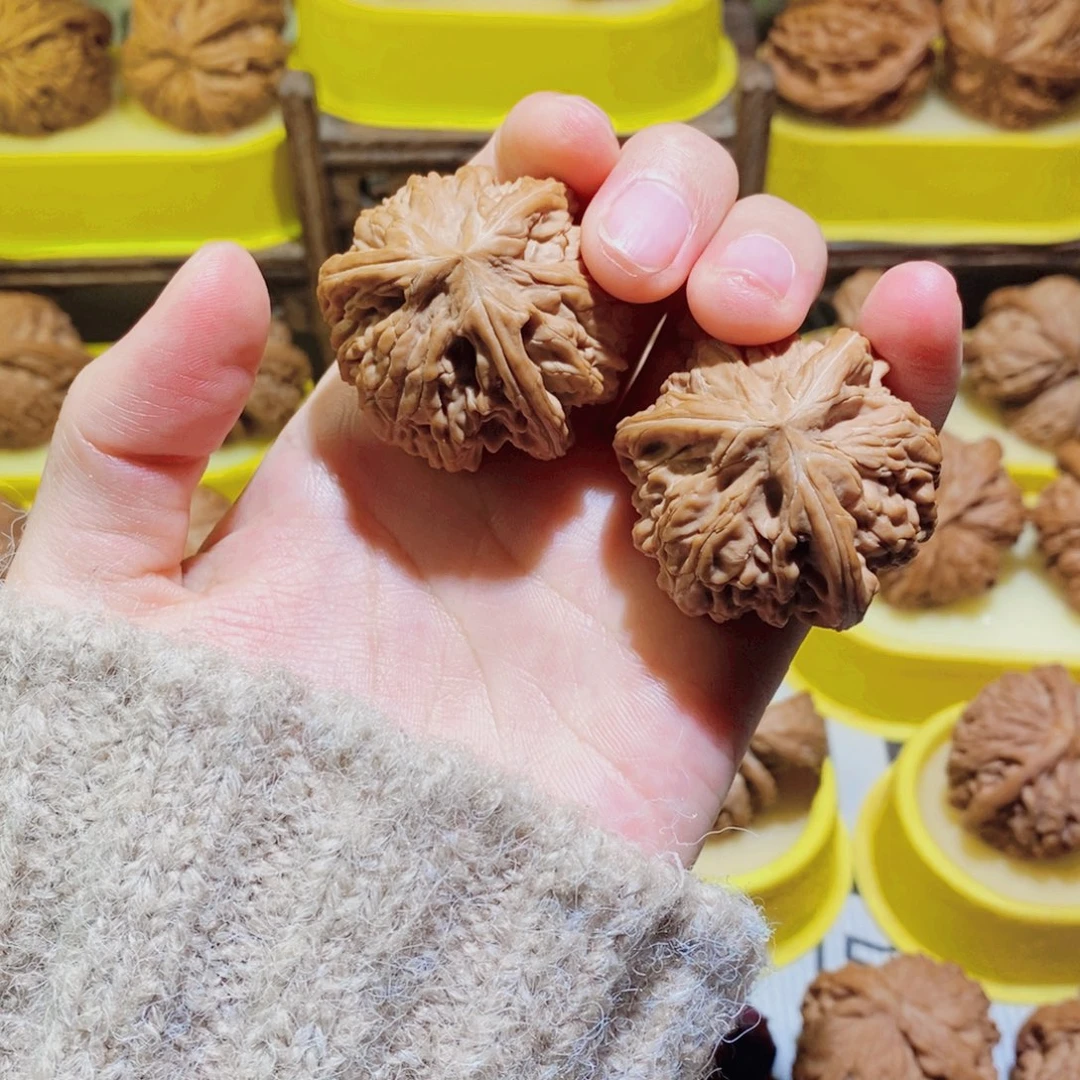 吊坠文玩核桃玉龙粗筋