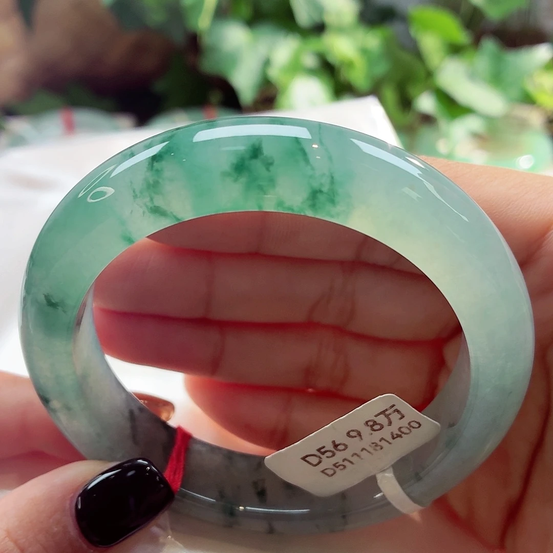 翡翠未镶嵌手镯冰透湖水飘花68-24