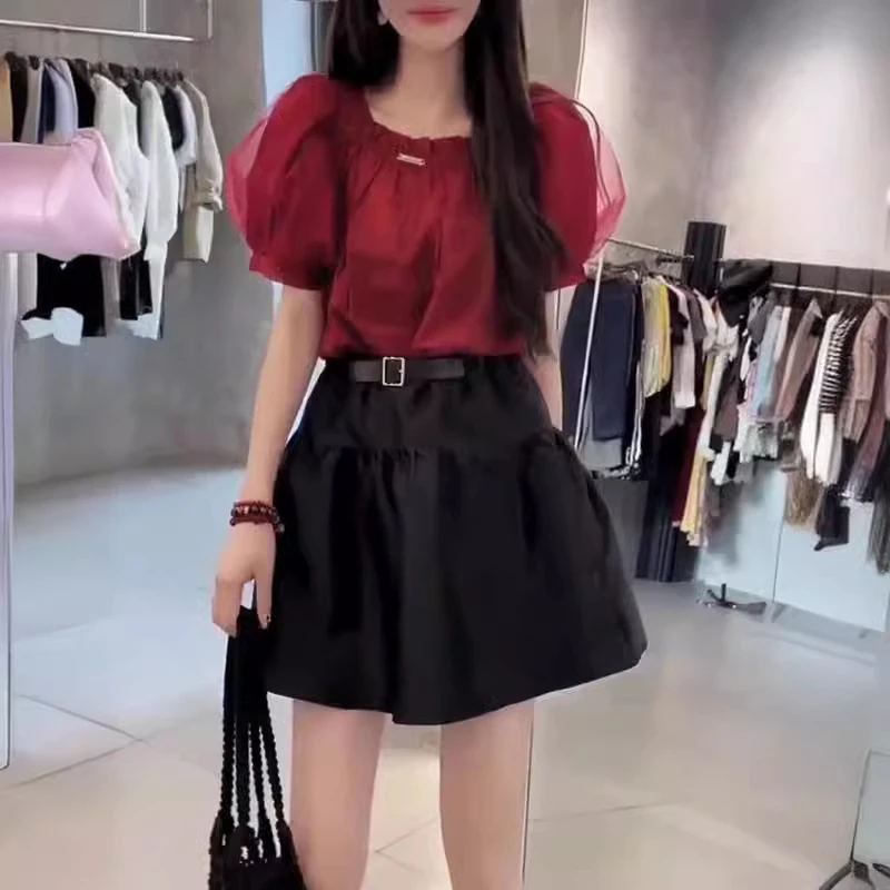 夏季流行穿搭小衫女2025高级感洋气一字肩短袖修身显瘦百搭上衣潮