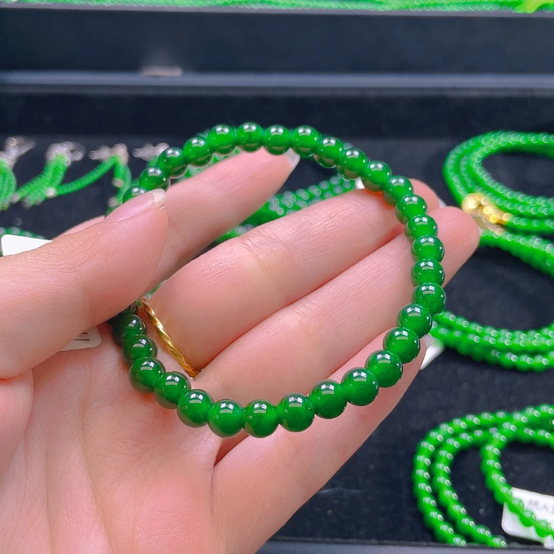 翡翠未镶嵌颈饰