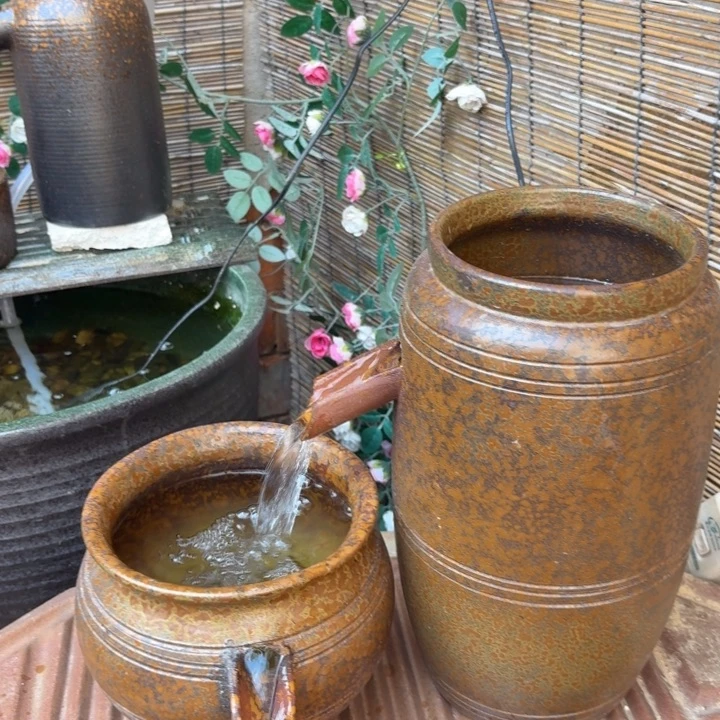 紫砂花盆口径15/32，18/16➕10Ｗ水泵