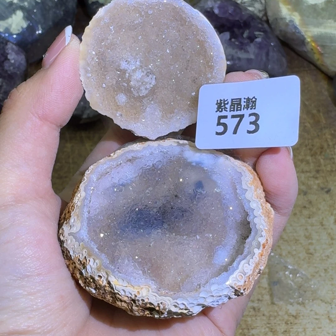 水晶大型摆件（非配饰）未镶嵌