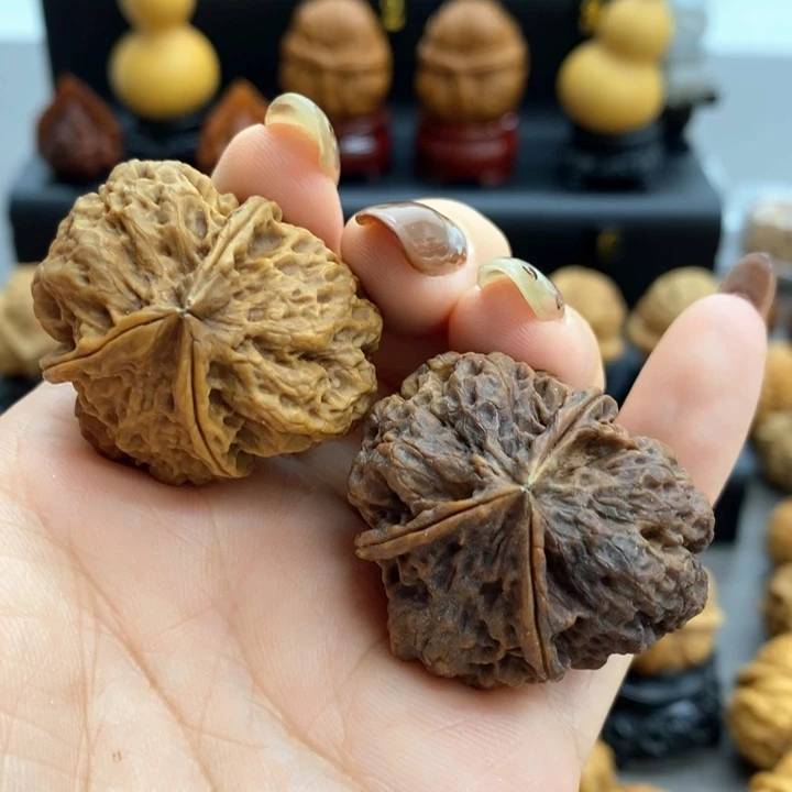 桃核吊坠七彩佛肚
