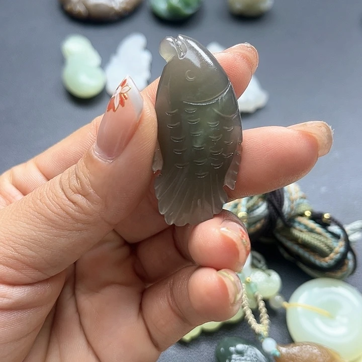 【闪购商品】颈饰未镶嵌和田玉