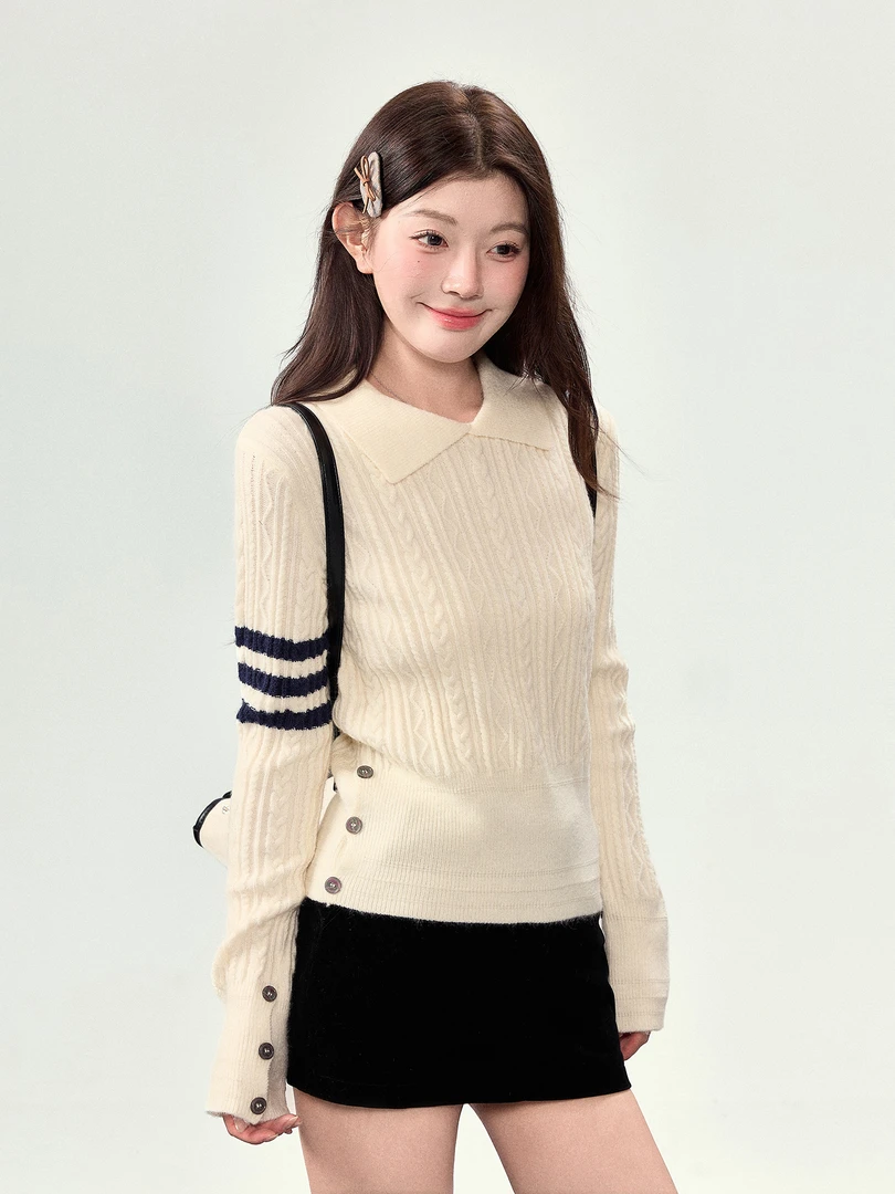 白色翻领麻花毛衣女秋冬新款针织衫设计感修身显瘦百搭打底衫上衣