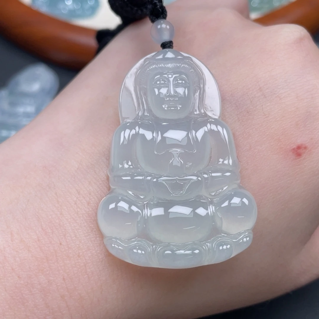 翡翠未镶嵌颈饰观音